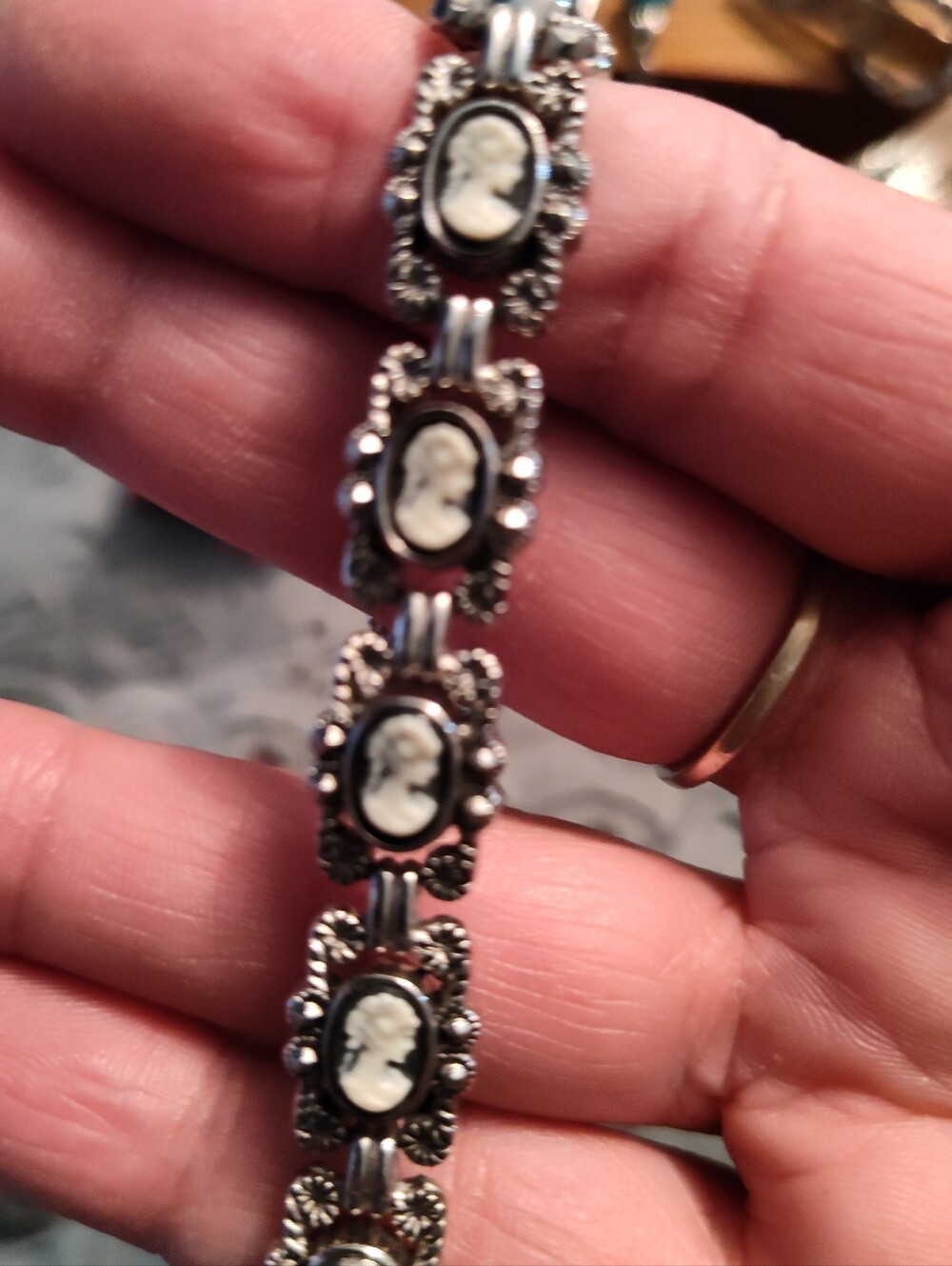 Lot Of Jewelry. Necklace Bracelets Cameo,Watches Etc dundat362 Only - Picture 13 of 15